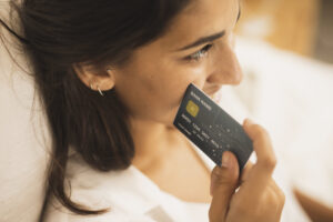 Choosing Between Secured and Unsecured Credit Cards: What’s Best for You?