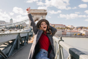 Embrace Spending: The Surge of Multi-Currency and Crypto Cards